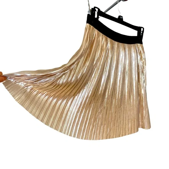 Forever 21 Skirts Womens Small Forever Gold Pleated Mini